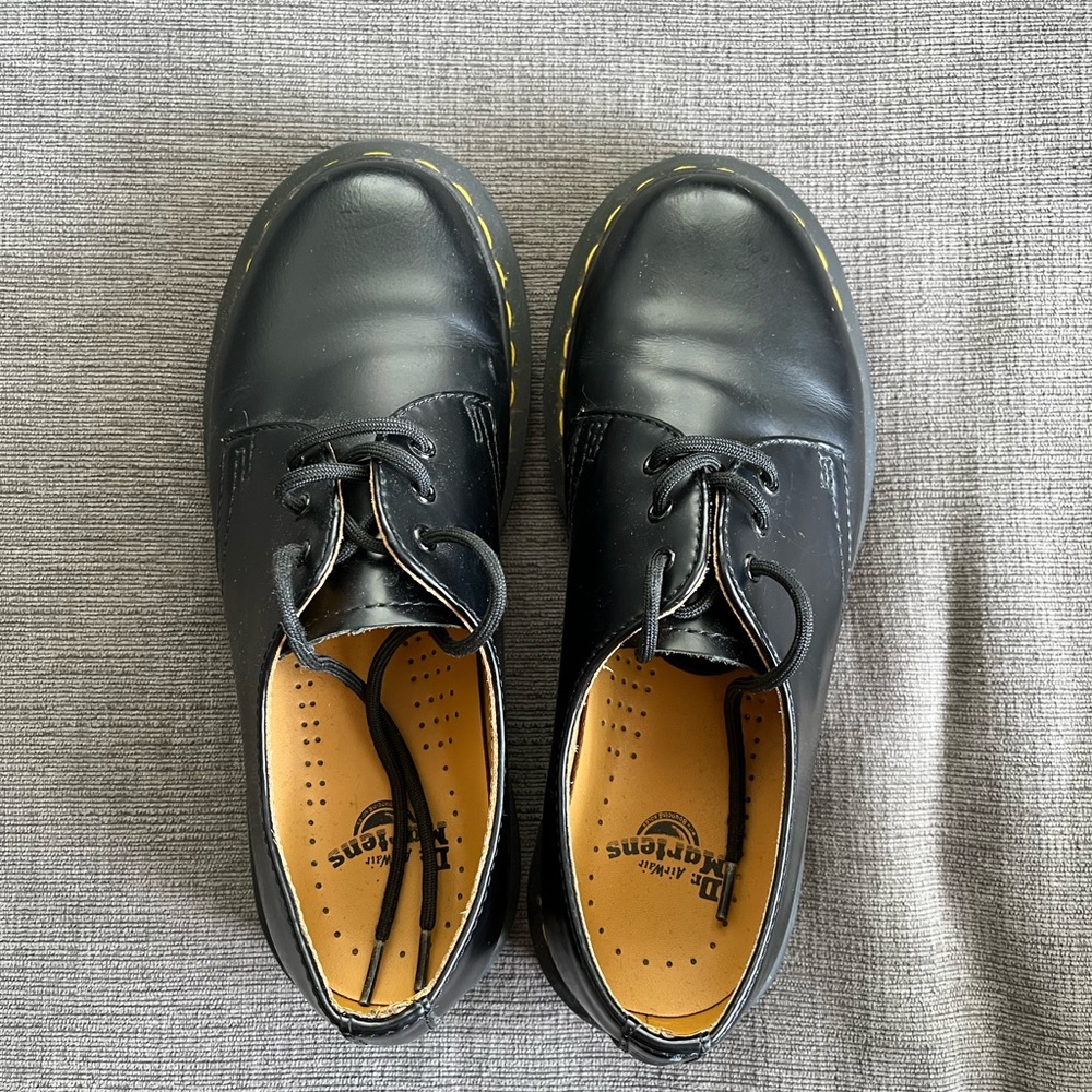 Doc Marten Low Rise Oxford Shoes!!!! - Picture 2 of 5